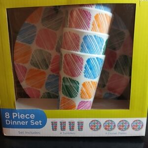 Colorful 8 Piece Dinner Set
